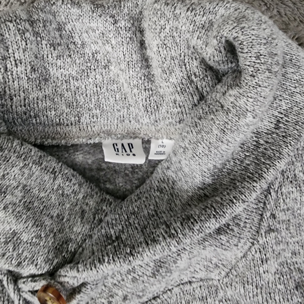 GAP Kids Gray Sweater‎